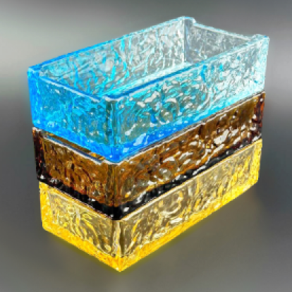 Стеклянный кирпич