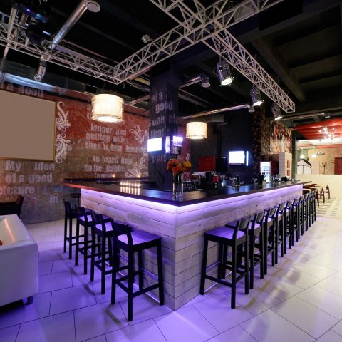 Светодиодная лента Apeyron 14,4W/m 60LED/m 5050SMD разноцветная 5M 17BL