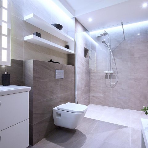 Светодиодная влагозащищенная лента OGM 6W/m 60LED/m 2835SMD холодный белый 50M LSE-096