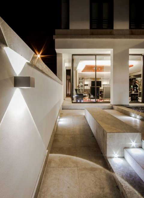 Уличный светодиодный светильник Delta Light Leds Go 302 20 42 Ano