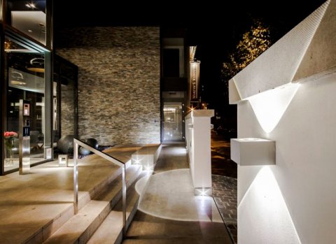 Уличный светодиодный светильник Delta Light Leds Go 302 20 42 Ano