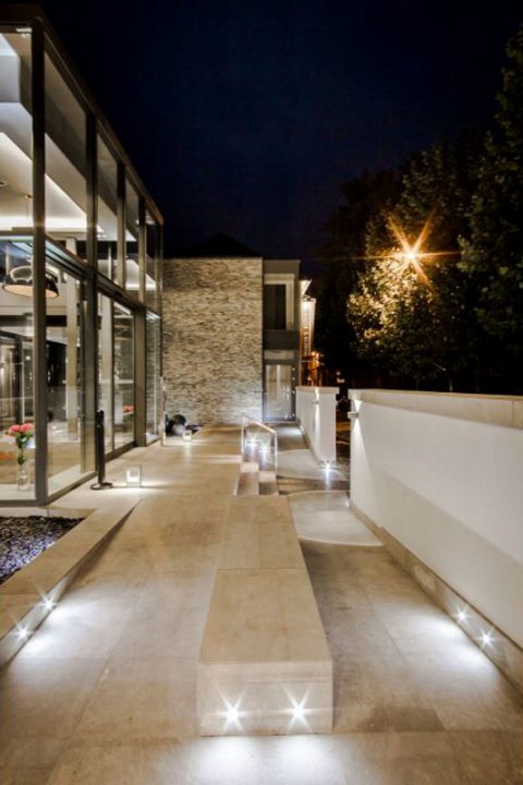 Уличный светодиодный светильник Delta Light Leds Go 302 20 42 Ano