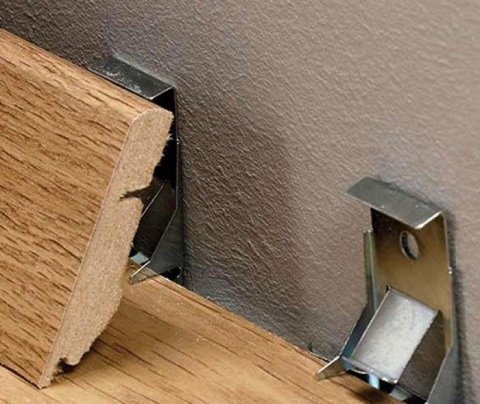 Клипсы для плинтуса Quick-Step 7-8 мм