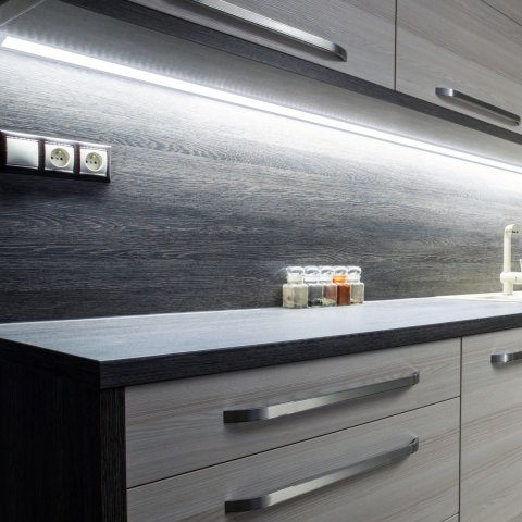 Профиль угловой с рассеивателем Apeyron 08-03-Ч