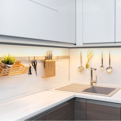 Накладной профиль Apeyron 08-01-01Ч