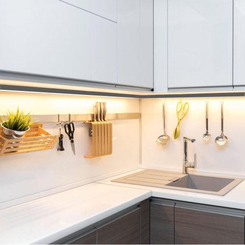 Профиль с рассеивателем Apeyron 08-10-ЧБ