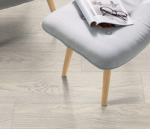 Ламинат Egger Pro Classic 12/33 4V EPL143 Дуб Чезена белый