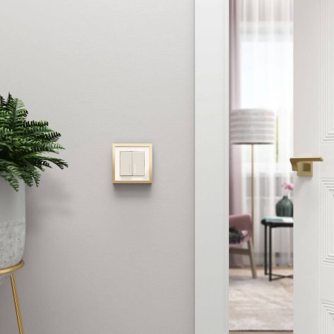 Рамка Werkel Baguette на 1 поста айвори/латунь W0012851 4690389185731