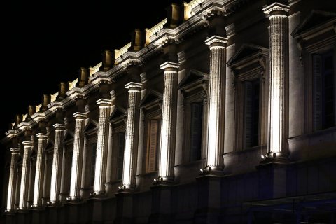 Светодиодная влагозащищенная лента Apeyron 10W/m 60LED/m 2835SMD разноцветная 50M 10-64