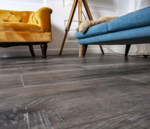 Кварцвиниловый SPC ламинат Damy Floor Family TCM369-7 Дуб рустикальный черный