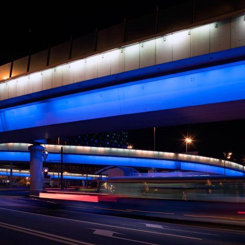 Светодиодная влагозащищенная лента Apeyron 4,8W/m 60LED/m 3528SMD синий 5M 00-84