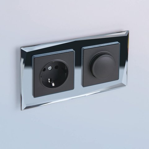 Розетка с заземлением Werkel черный матовый W1171008 4690389156878