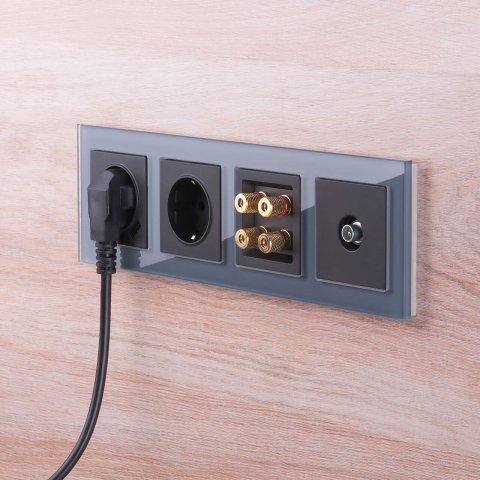 Розетка Werkel с заземлением, шторками и USBх2 черный матовый W1171508 4690389156915