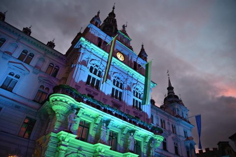 Светодиодная влагозащищенная лента Apeyron 7,2W/m 30LED/m 5050SMD разноцветная 5M 00-41