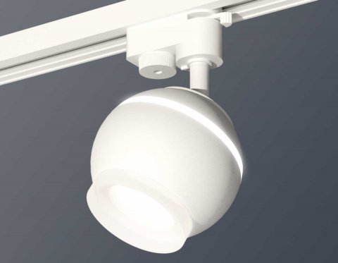 Комплект трекового светильника Ambrella light Track System XT (A2520, C1101, N7165) XT1101071