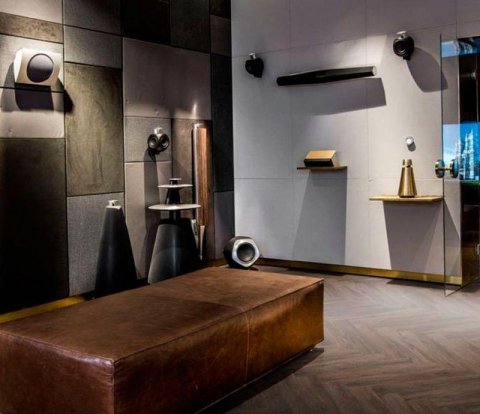 Замковый виниловый пол Kahrs Luxury Tiles Herringbone Saxon