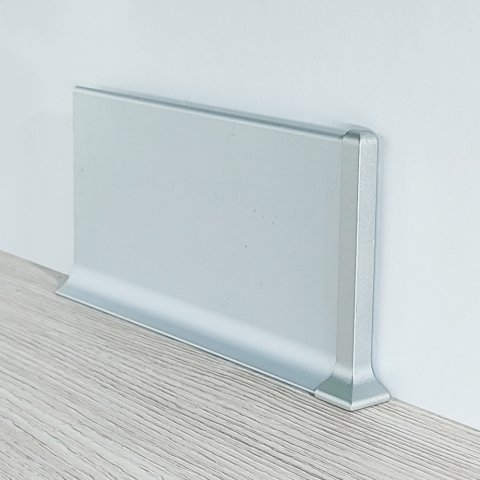 Угол внешний для L-образного плинтуса BA40-100 серебро