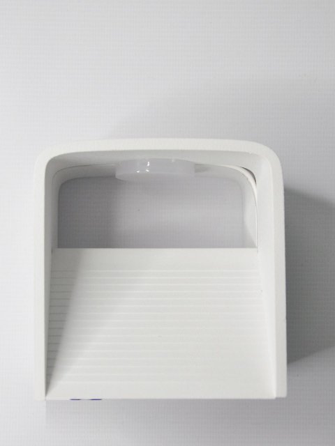 Настенный светодиодный светильник Elvan BR-310-5W-WW-WTH