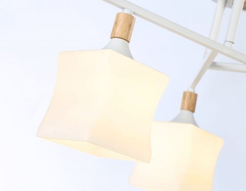 Потолочная люстра Ambrella light Traditional Modern TR9488