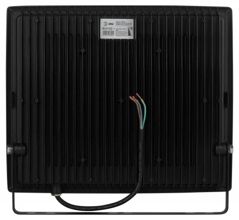 Прожектор светодиодный уличный ЭРА LPR-023-0-65K-200 Б0052028