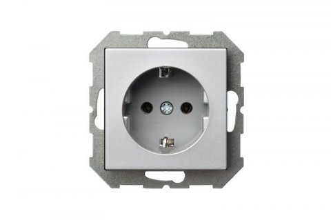 Розетка 2P+E Liregus Epsilon серебро 28-1766