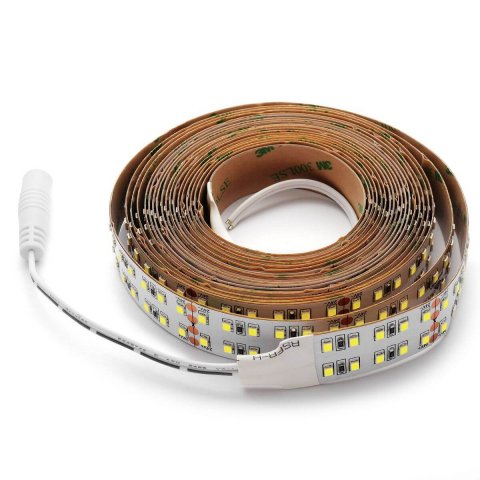 Светодиодная лента Apeyron 38W/m 240Led/m 2835SMD холодный белый 3M 247BL