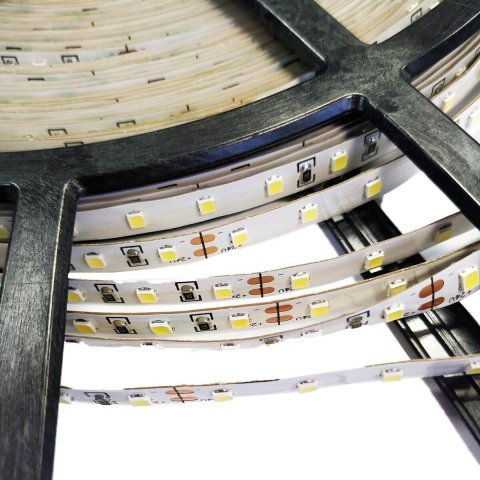 Светодиодная лента Apeyron 8,6W/m 84Led/m 2835SMD теплый белый 30M 00-372