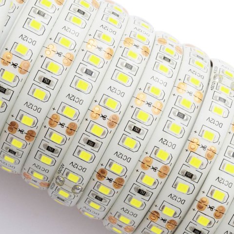 Светодиодная влагозащищенная лента OGM 9,6W/m 120LED/m 2835SMD холодный белый 5M LSE-151