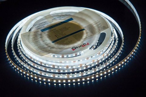 Светодиодная влагозащищенная лента DesignLed 9,6W/m 120LED/m 3528SMD холодный белый 5M 000525