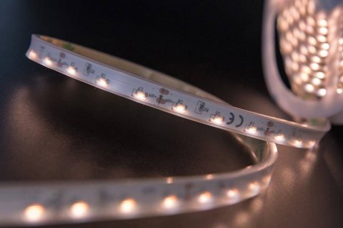 Светодиодная влагозащищенная лента SWG 4,8W/m 60LED/m 315SMD теплый белый 5M 002202