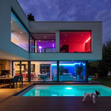 Светодиодная лента OGM 7,2W/m 30LED/m 5050SMD разноцветная 5M LSE-159