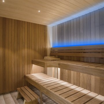 Светодиодная влагозащищенная лента Apeyron 14,4W/m 120LED/m 2835SMD синий 5M 00-327