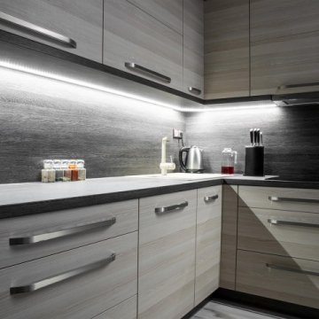 Светодиодная лента Apeyron 9,6W/m 60LED/m 2835SMD дневной белый 3M 220BL