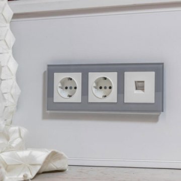 Рамка Werkel Favorit на 3 поста серый W0031115 4690389159824
