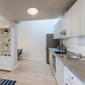 Настенно-потолочный светильник Apeyron 16-180