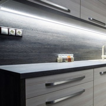 Профиль угловой Apeyron 08-07-01Ч