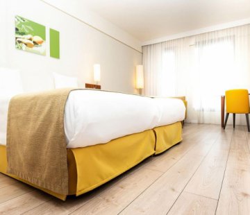 Ламинат Egger Pro Classic 8/32 Aqua+ EPL080 Дуб Норд светлый