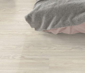 Ламинат Egger Pro Classic 8/32 4V EPL177 Дуб Сория белый