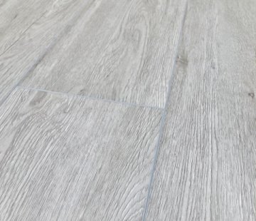 Виниловый SPC ламинат Royce Jersey J403 Дуб Джеймс