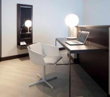 Настольная лампа Artemide Castore 1049010A