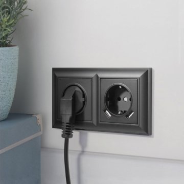 Розетка Werkel с заземлением, шторками и USBх2 черный матовый W1171508 4690389156915