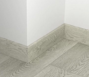 Напольный плинтус Grand Sequoia 11-4 Лавр