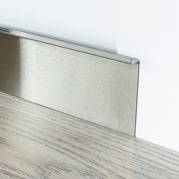 Плинтус Сталь под гипсокартон BG  Серебро полированный AISI МКР 70 х 15 х 3000 мм
