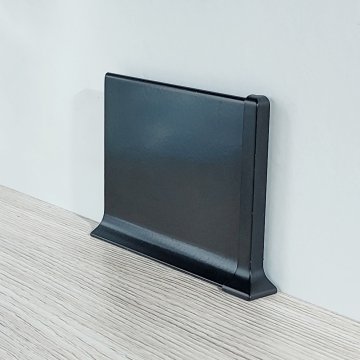 Угол внешний для L-образного плинтуса BA40-100 черный