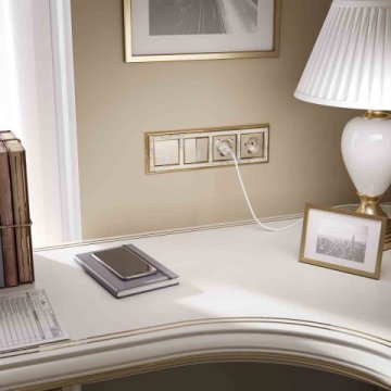 Рамка на 4 поста Werkel Palacio Gracia (золото/белый) W0041429 4690389159435