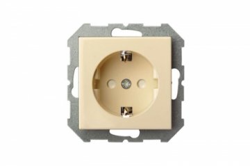 Розетка 2P+E Liregus Epsilon со шторками бежевый 28-0663