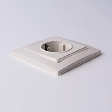 Розетка с заземлением Werkel слоновая кость W1171003 4690389155741