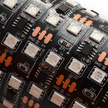 Светодиодная лента Apeyron 14,4W/m 60Led/m 5050SMD разноцветная 5M 83ЦЛ