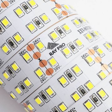 Светодиодная лента Apeyron 38W/m 240Led/m 2835SMD холодный белый 3M 247BL