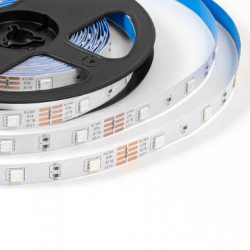 Светодиодная лента OGM 7,2W/m 30LED/m 5050SMD разноцветный (RGB) 5M LSE-280